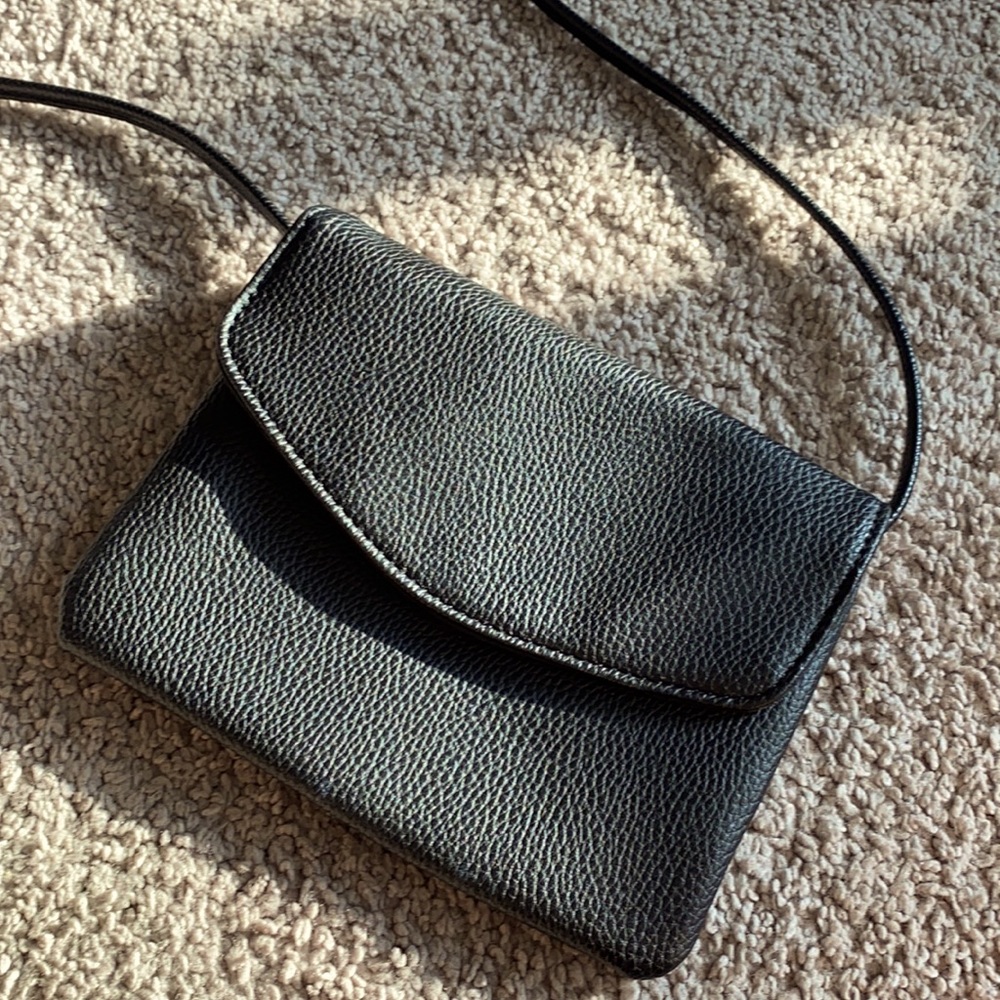 Small shoulder bag